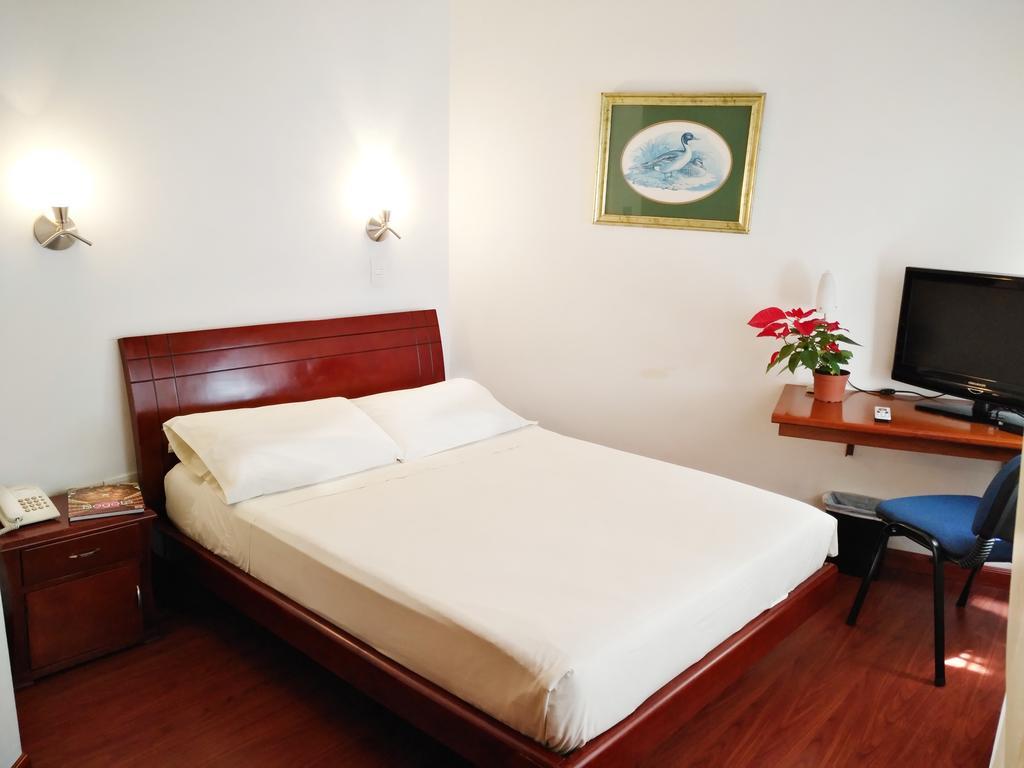 Teusaquillo Boutique Hotel - Bogota — Photos 2